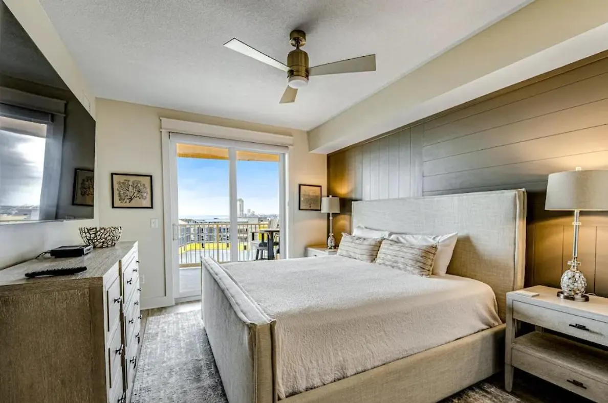 Calypso Resort Tower 3 Unit 711 Panama City Beach